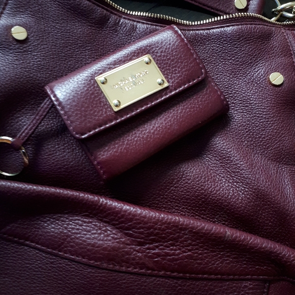 Michael Kors purse and wallet - Picture 2 of 4